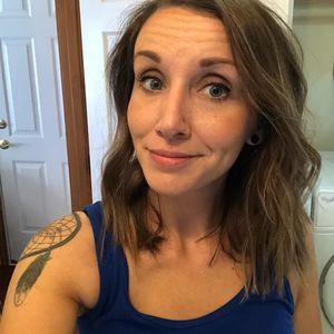 Meet your Posher, Holly